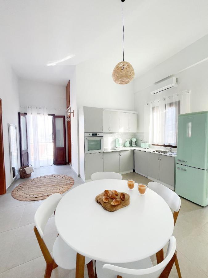 Casa Chara 2 Apartment Sými Luaran gambar